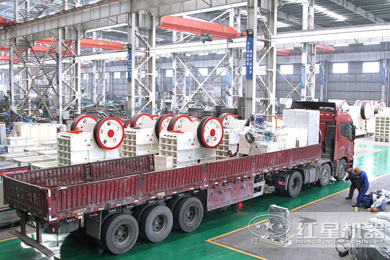1215鄂破機車間裝車發(fā)貨
